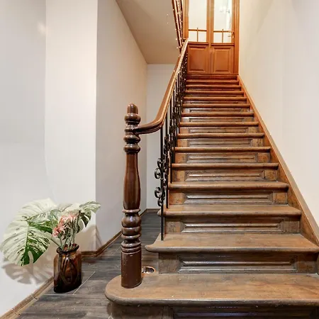 Apartment Armeneasca *